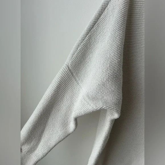 Free People ottoman oversized sweater - Picture 4 of 15